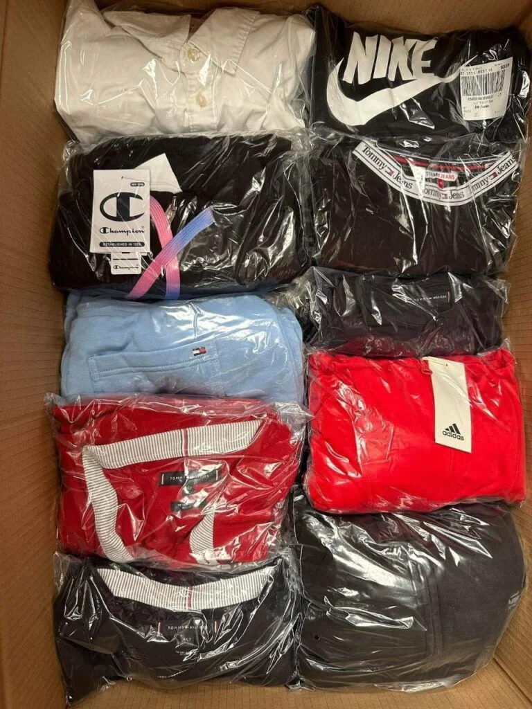 Amazon-Clothing-Return-Pallets2.webp