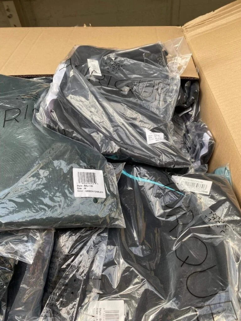Amazon-Clothing-Return-Pallets3.webp