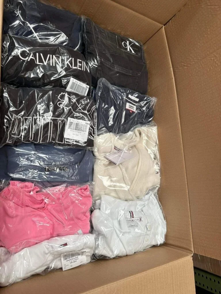 Amazon-Clothing-Return-Pallets6.webp