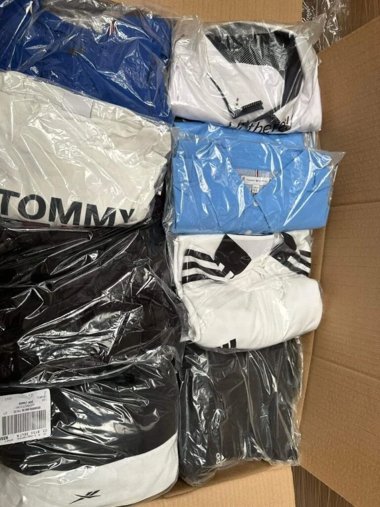 Amazon-Clothing-Return-Pallets7.webp