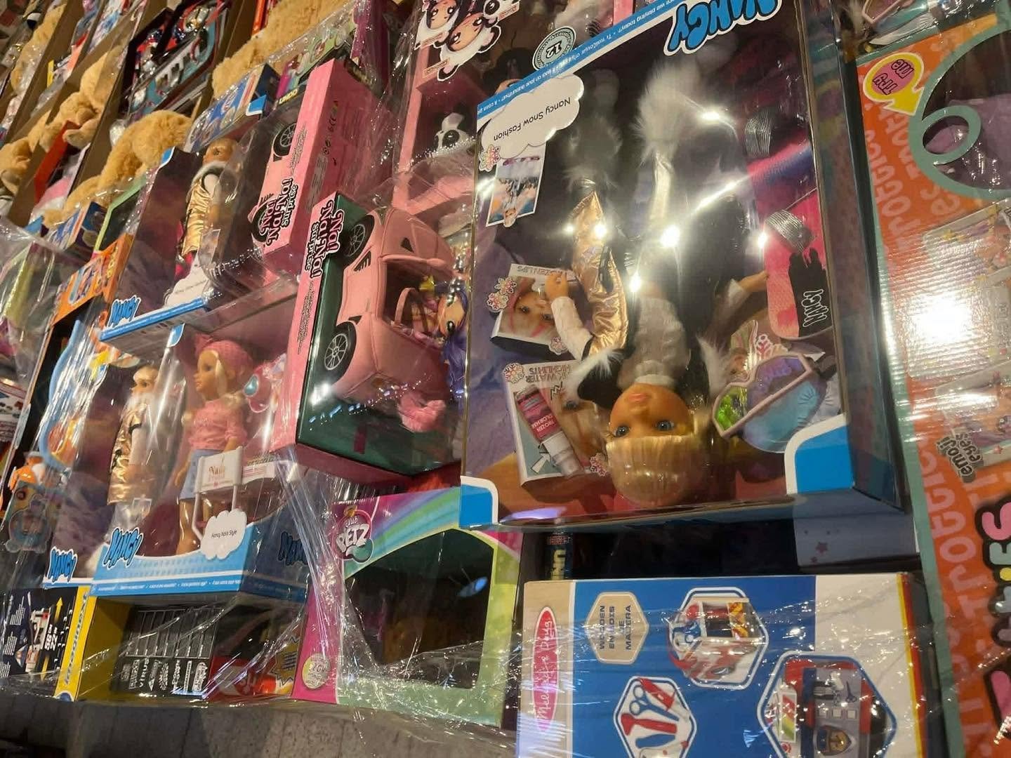 Amazon-Toys-Palletse.jpg
