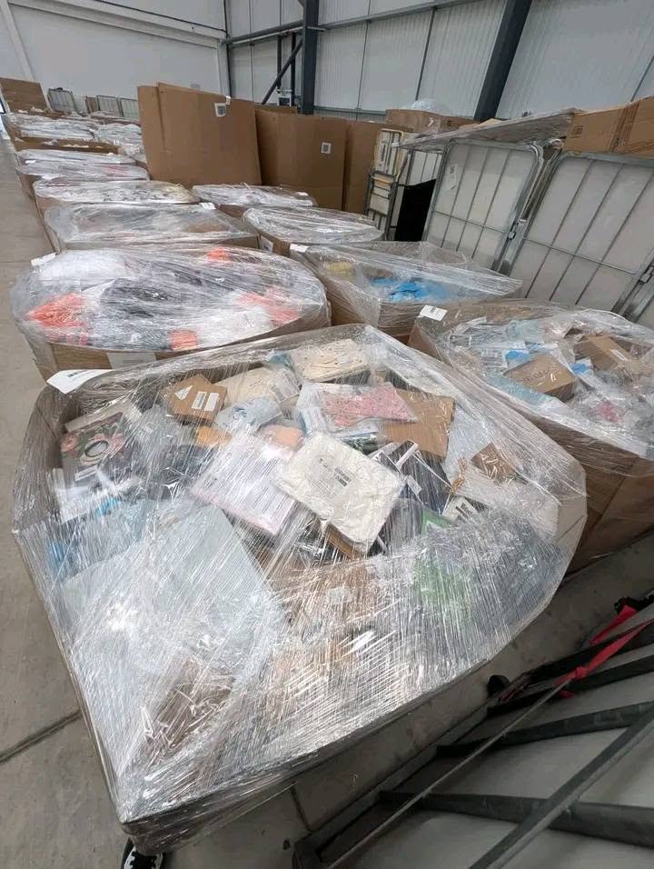 Amazon-Truckload-Liquidation2.jpg
