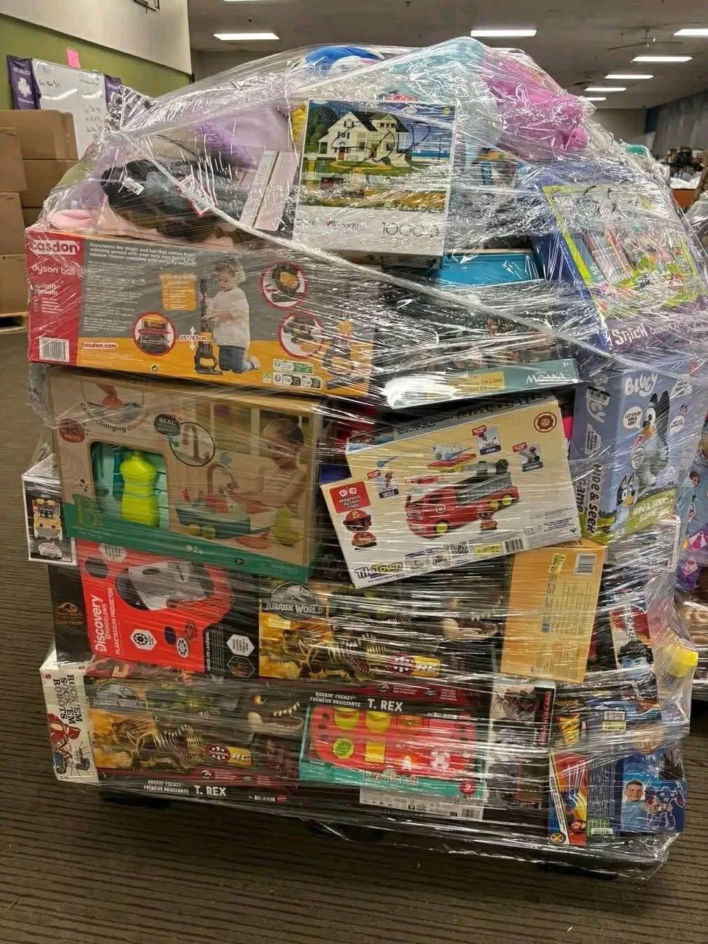 Bulk-Toy-Palletssa.jpg