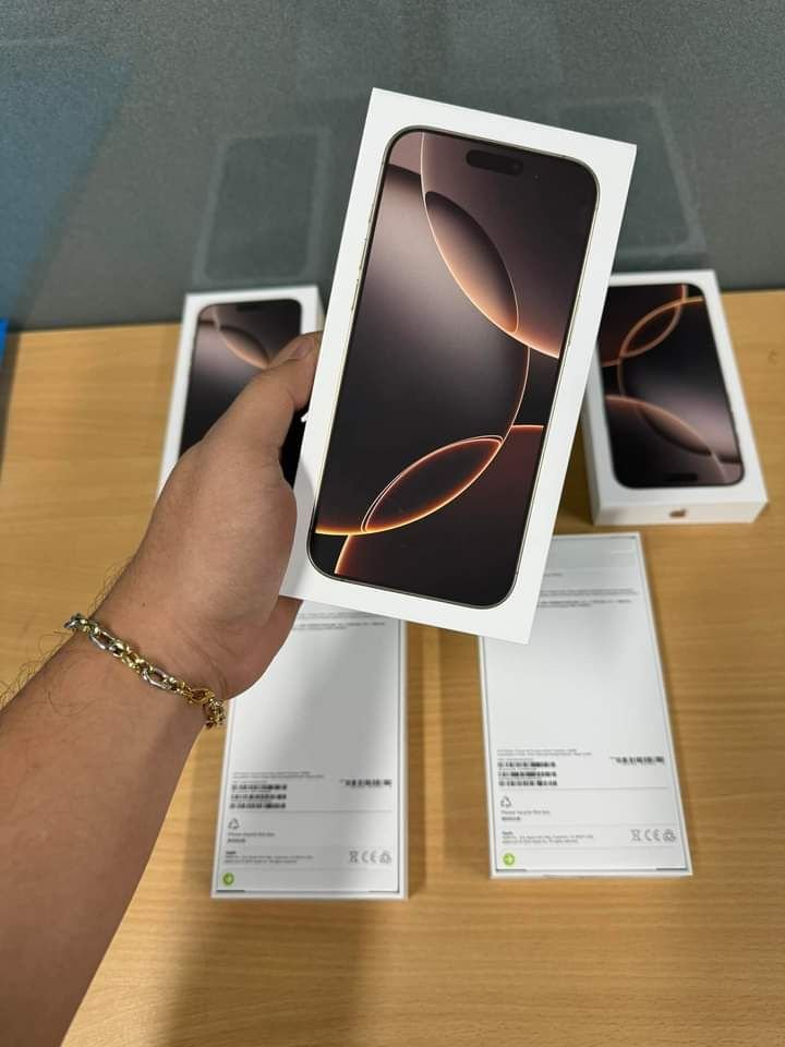 Bulk-iPhone-16-Pro-Max-Palletsefs.jpg