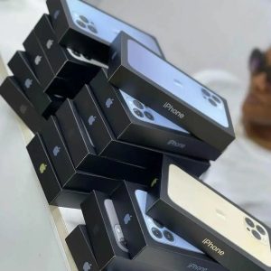 iPhone Liquidation Pallet - Image 2