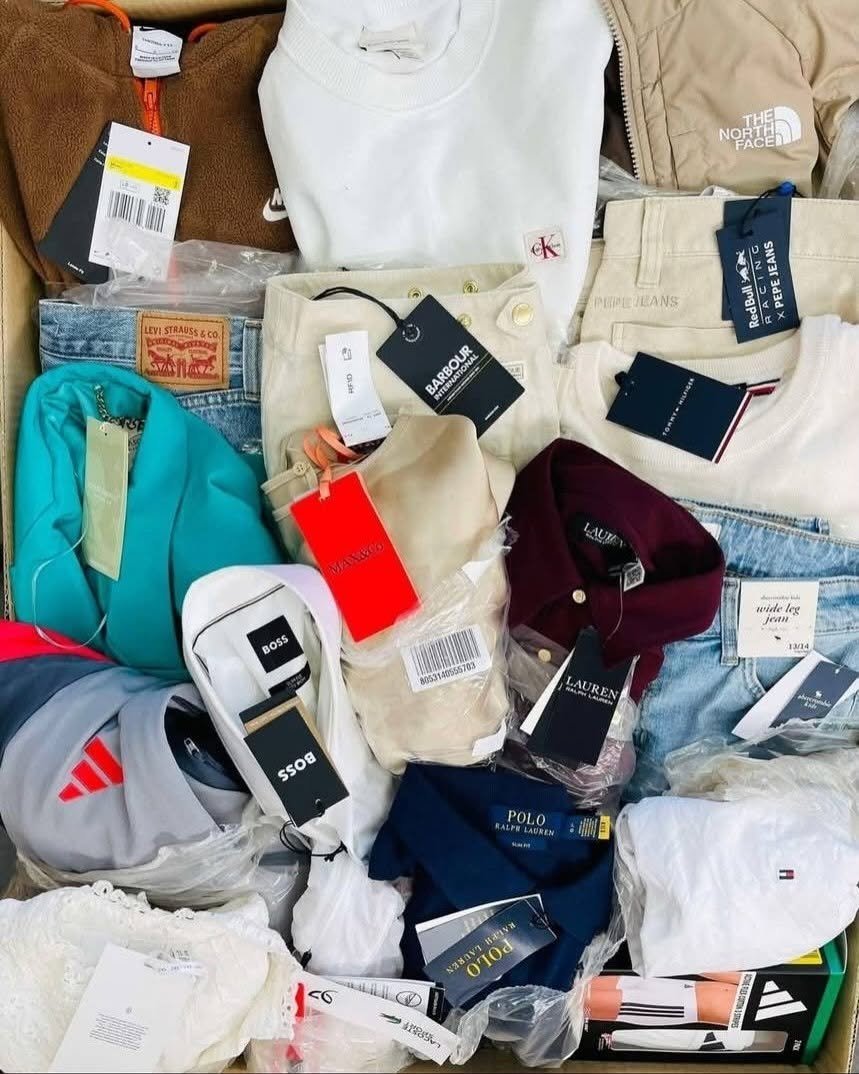 Clothing-Overstock-Wholesale-Pallets3.jpg