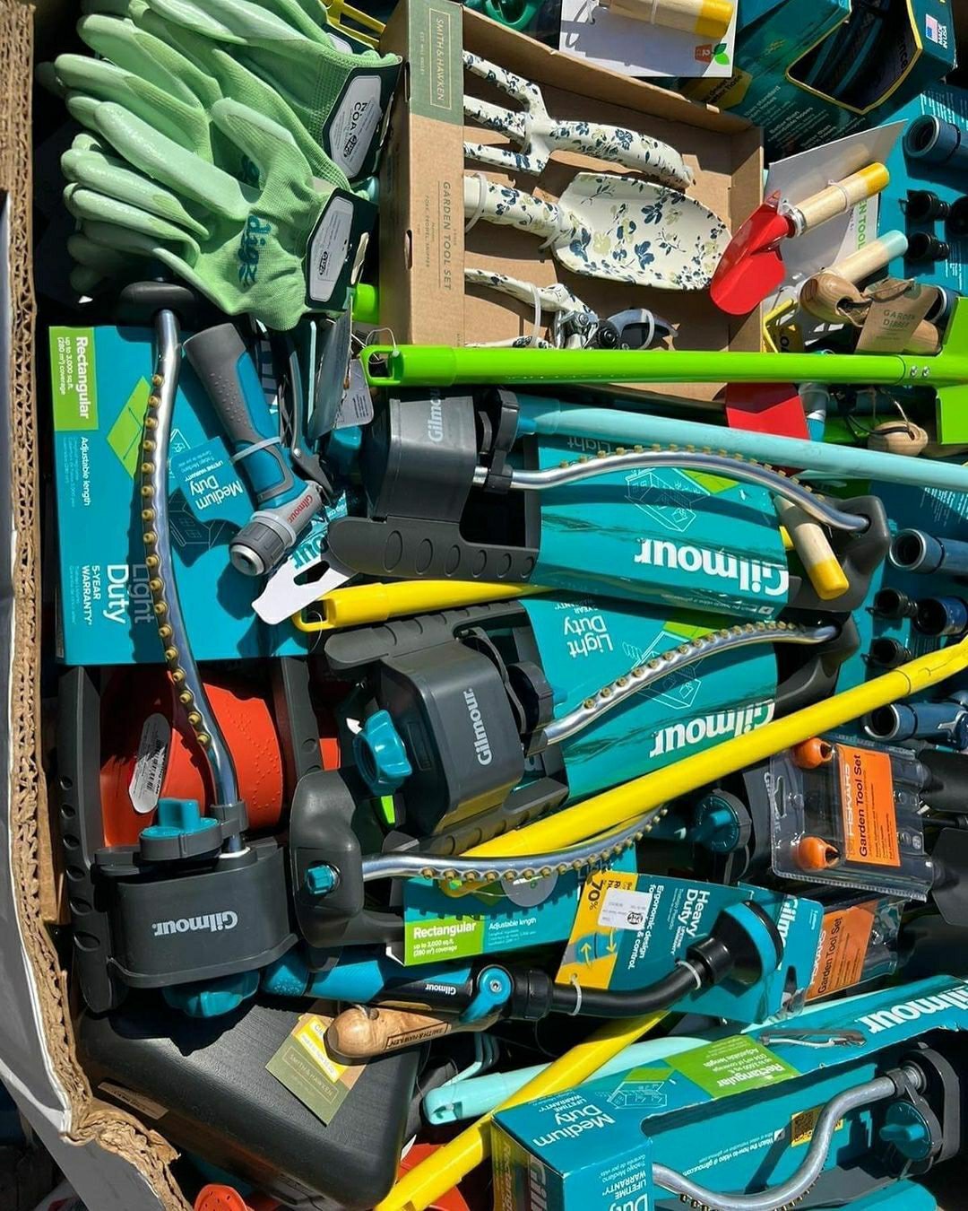 Jardineria-Target-Tools-pallets.jpg Target Garden Tools Liquidation Pallet