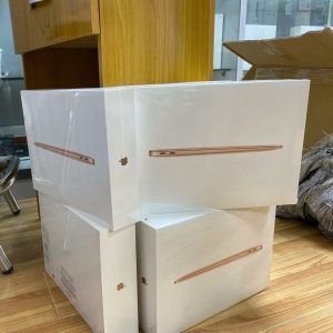 MacBook Air 2020 pallets