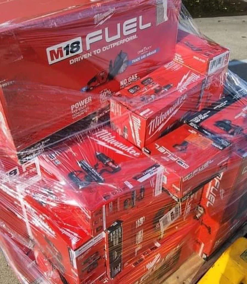 Milwaukee-Tools-Pallets2.webp