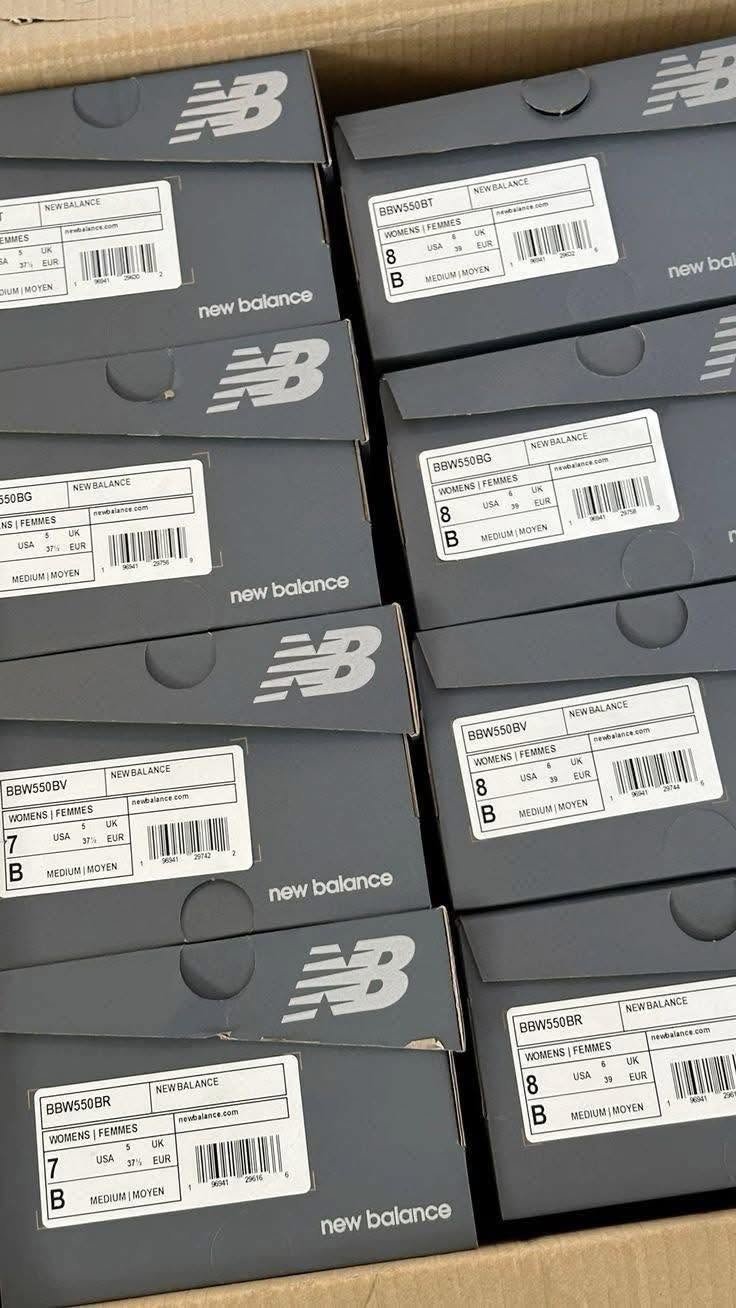 New-Balance-Shoes-Pallets2.jpg