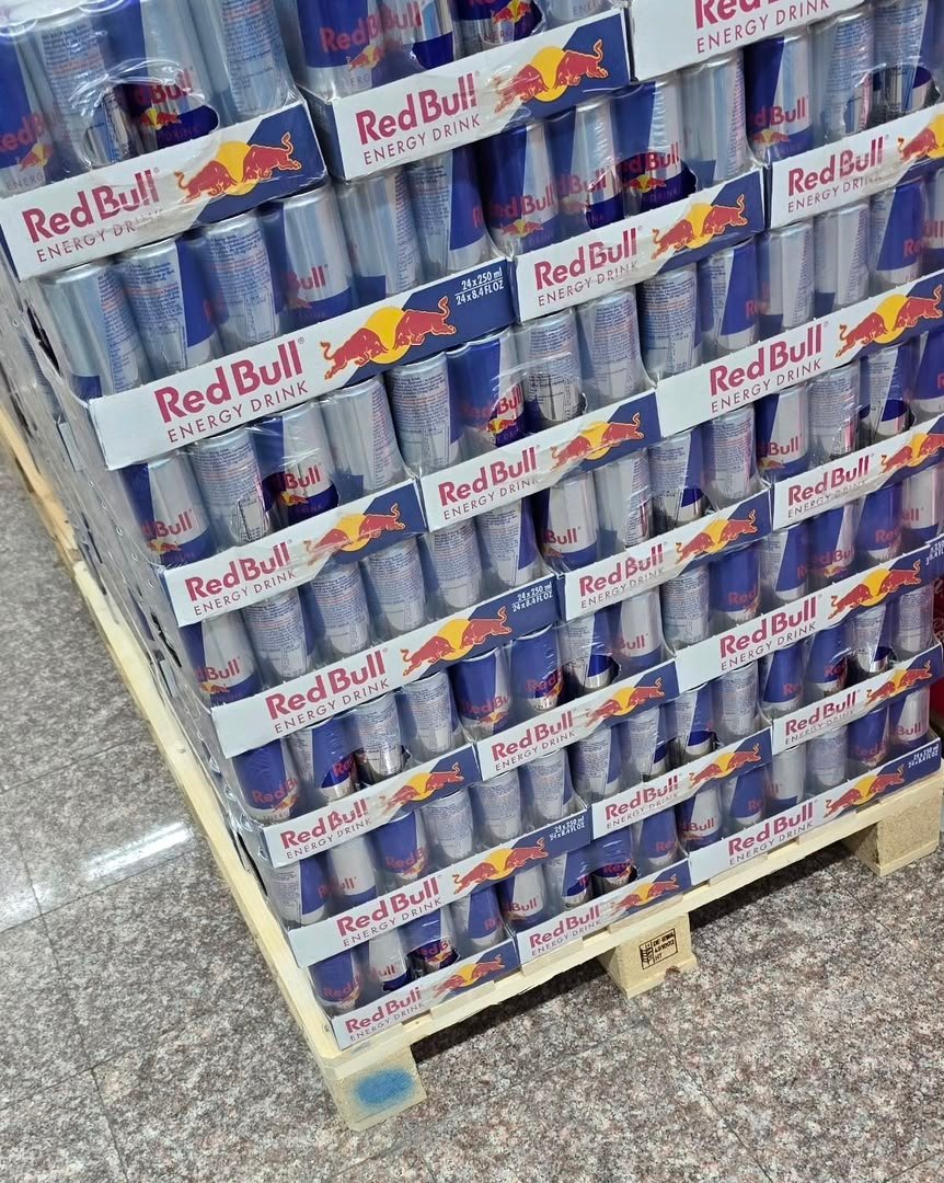 Red-Bull-Energy-Drink-Pallet4.jpeg