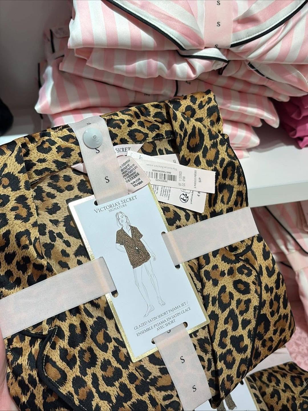Victoria-Secret-Pyjamas-Pallets2.jpg