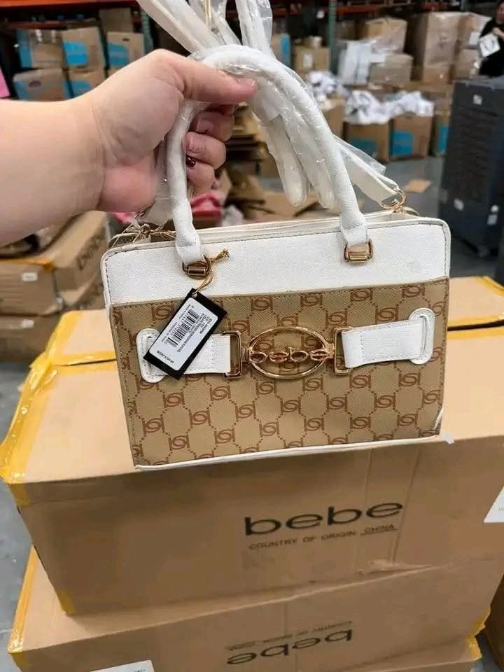 Wholesale-Bebe-Handbags-Pallets1.jpg