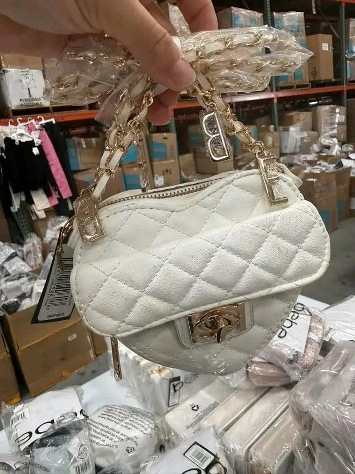 Wholesale-Bebe-Handbags-Pallets3.jpg