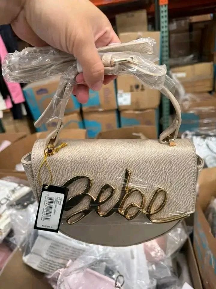 Wholesale-Bebe-Handbags-Pallets5.jpg