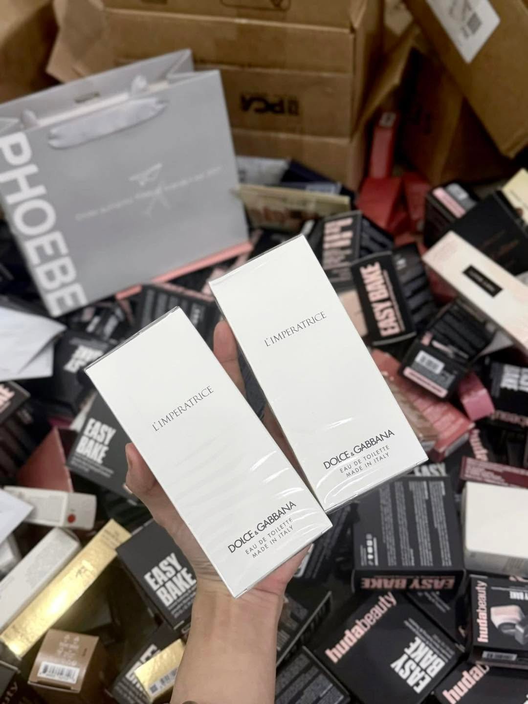 Wholesale-Cosmetics-Pallets8.jpg