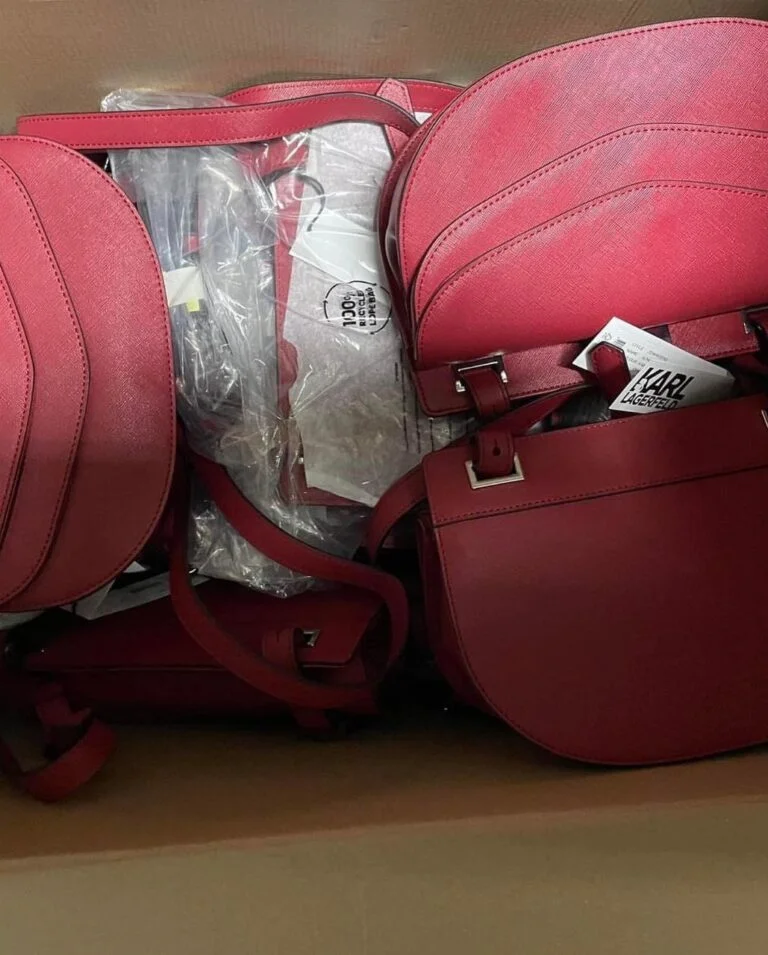 Wholesale-Handbags-Pallets3.webp