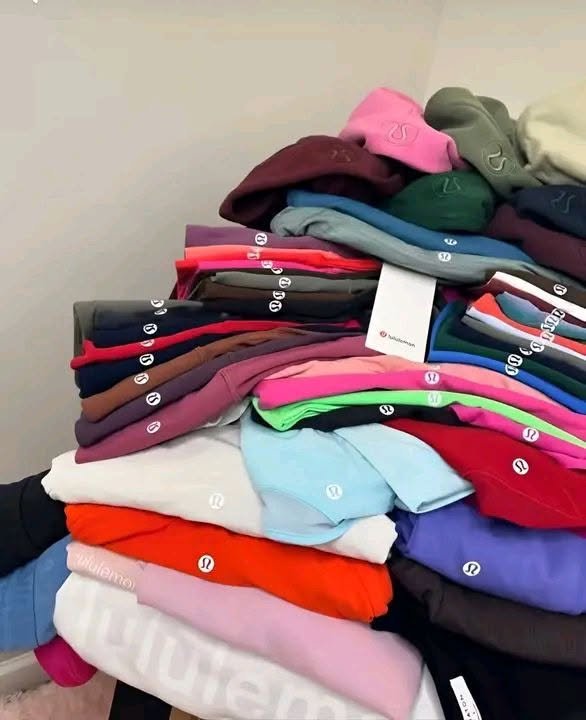 Wholesale-Lululemon-Clothes-Palletsb.jpg