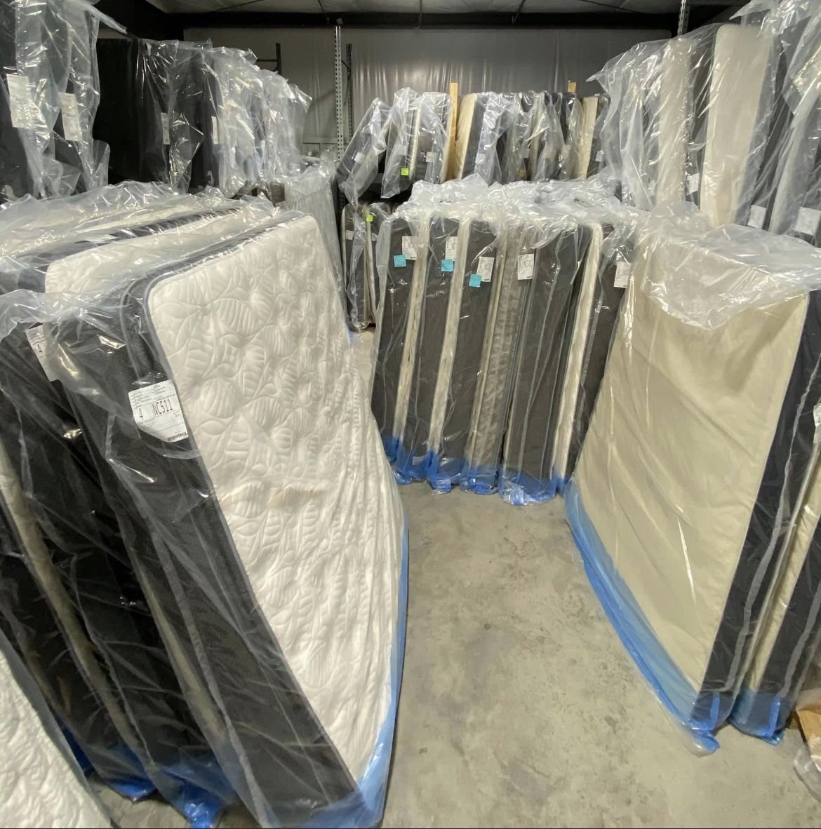 Wholesale-Mattress-Pallets.jpg