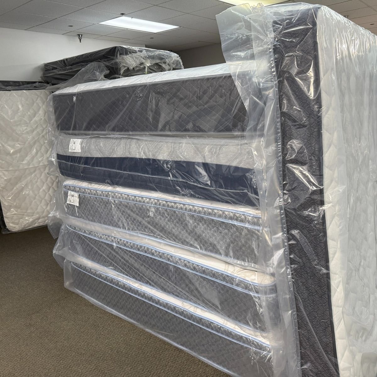 Wholesale-Mattress-Palletse.jpg