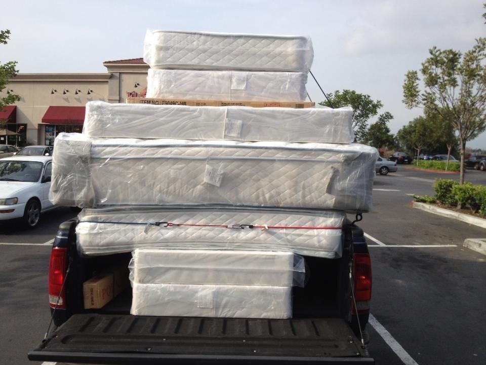 Wholesale-Mattress-Palletsf.jpg