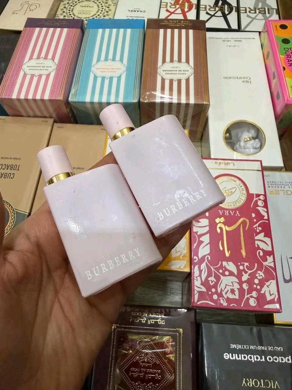 Wholesale-Mini-Perfume-Palletssd-1.jpg