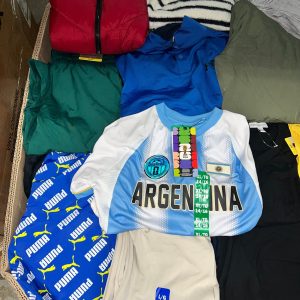 Brand Name Clothing – 250pcs Liquidation Pallet — Lot 4 - Image 3