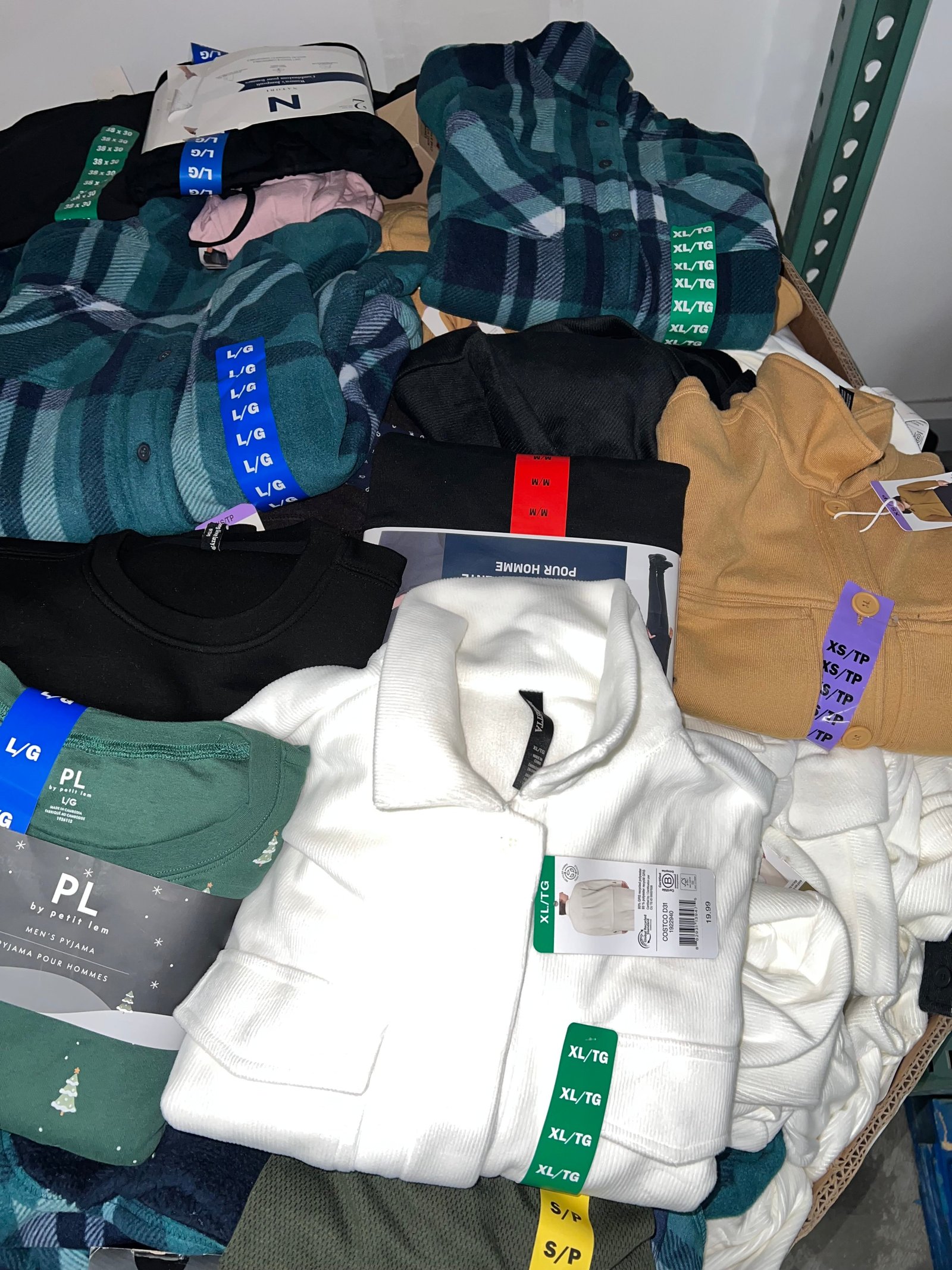 brand-name-clothing-27-300pcs-liquidation-wholesale-pallet-brand-name-clothing-27-300pcs-liquidation-wholesale-pallet-lpd-1236684065.jpg Brand Name Clothing – 300pcs Liquidation Pallet — Lot 5 - Image 8