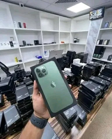 buyilp1.webp iPhone Wholesale Liquidation Pallet - Image 3