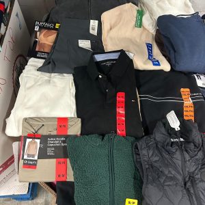 CW Clothing Liquidation Pallet — Lot 4 - Image 3