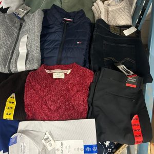 CW Clothing Liquidation Pallet — Lot 7 - Image 4