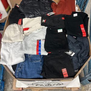 CW Clothing Liquidation Pallet — Lot 3 - Image 2