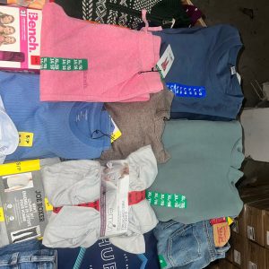 CW Clothing Liquidation Pallet — Lot 9 - Image 8