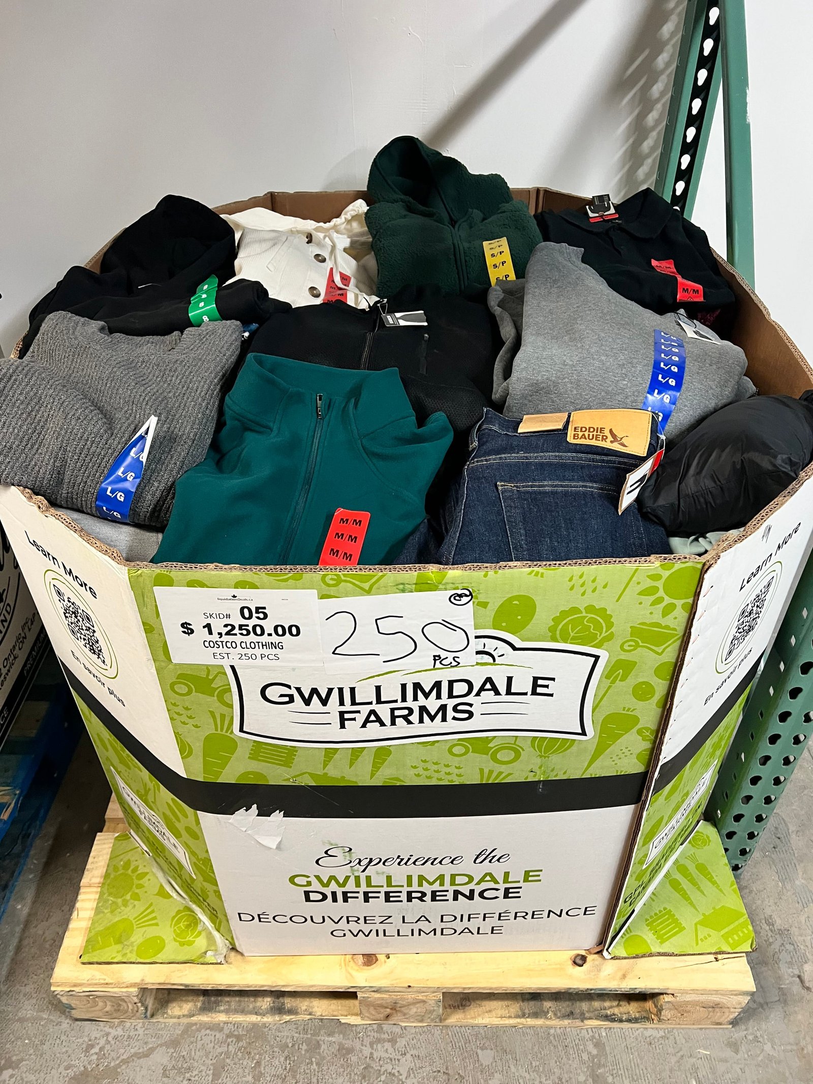 cw-clothing-5-250pcs-liquidation-wholesale-pallet-cw-clothing-5-250pcs-liquidation-wholesale-pallet-lpd-1232493369.jpg Brand Name Clothing – 250pcs Liquidation Pallet — Lot 18 - Image 3