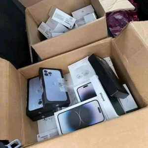 iPhone-13-Bulk-Pallets2.webp