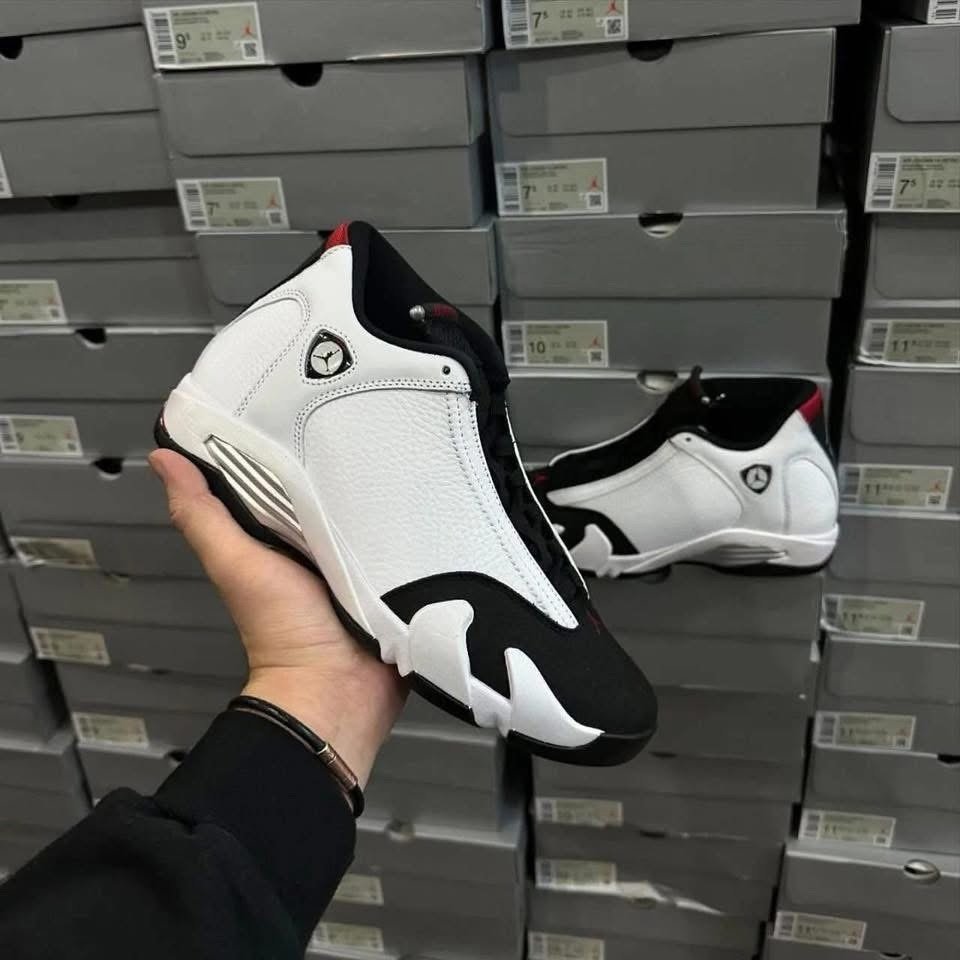 img_7181.jpeg Jordan Shoes Liquidation Pallet - Image 2