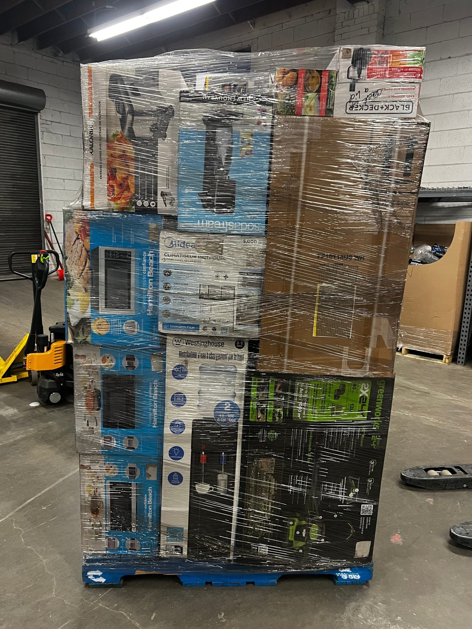 wm-bb-electronics-61-liquidation-pallet-wholesale-wm-bb-electronics-61-liquidation-pallet-wholesale-lpd-1209632123-scaled-1.jpg Appliance/Electronics Liquidation Pallet — Lot 25 - Image 4