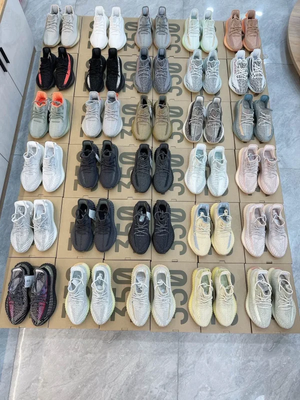 yeezy-600×800-1.webp